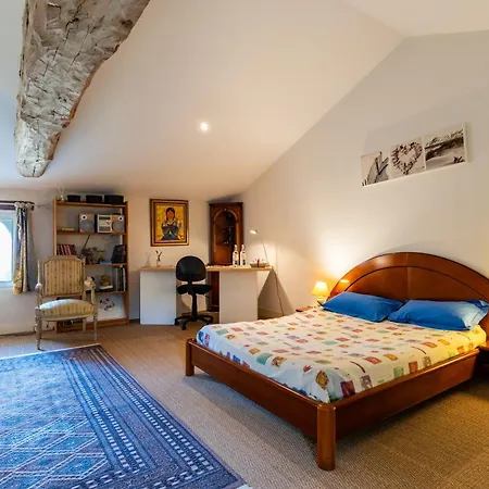 D'hotes Chateau Cajus Bed & Breakfast 3*